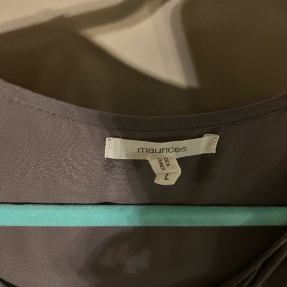 Maurice’s sleeveless top size Large - Picture 3 of 3